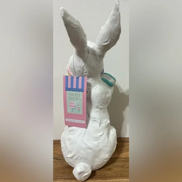 SWEET TREATS Large 14” Easter Bunny Rabbit Holding Macaroons NEW - Picture 3 of 3